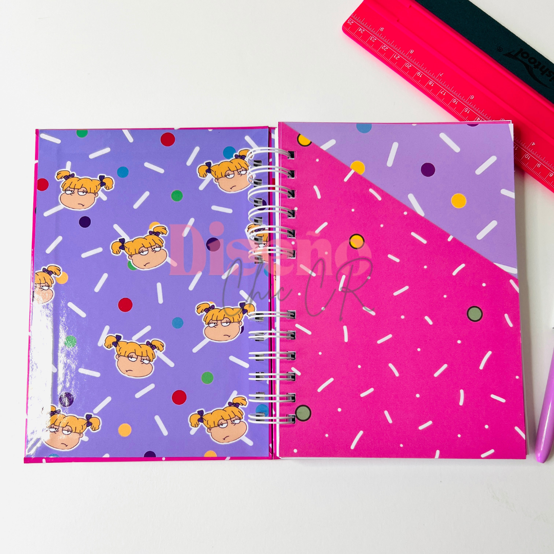Cuaderno A5 con temática de Angelica Pickles
