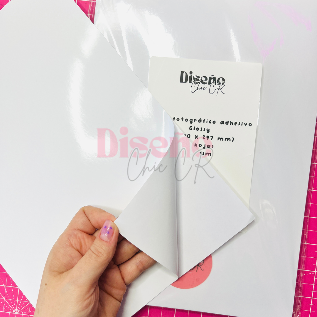Papel fotográfico adhesivo Glossy A4  - 135 g